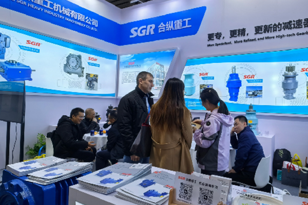 Caixas de câmbio SGR na Bauma China2024